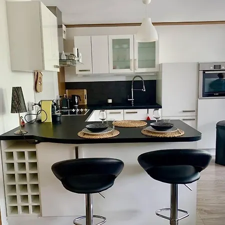 Parenthese De Vie - Independant 아파트 세르네